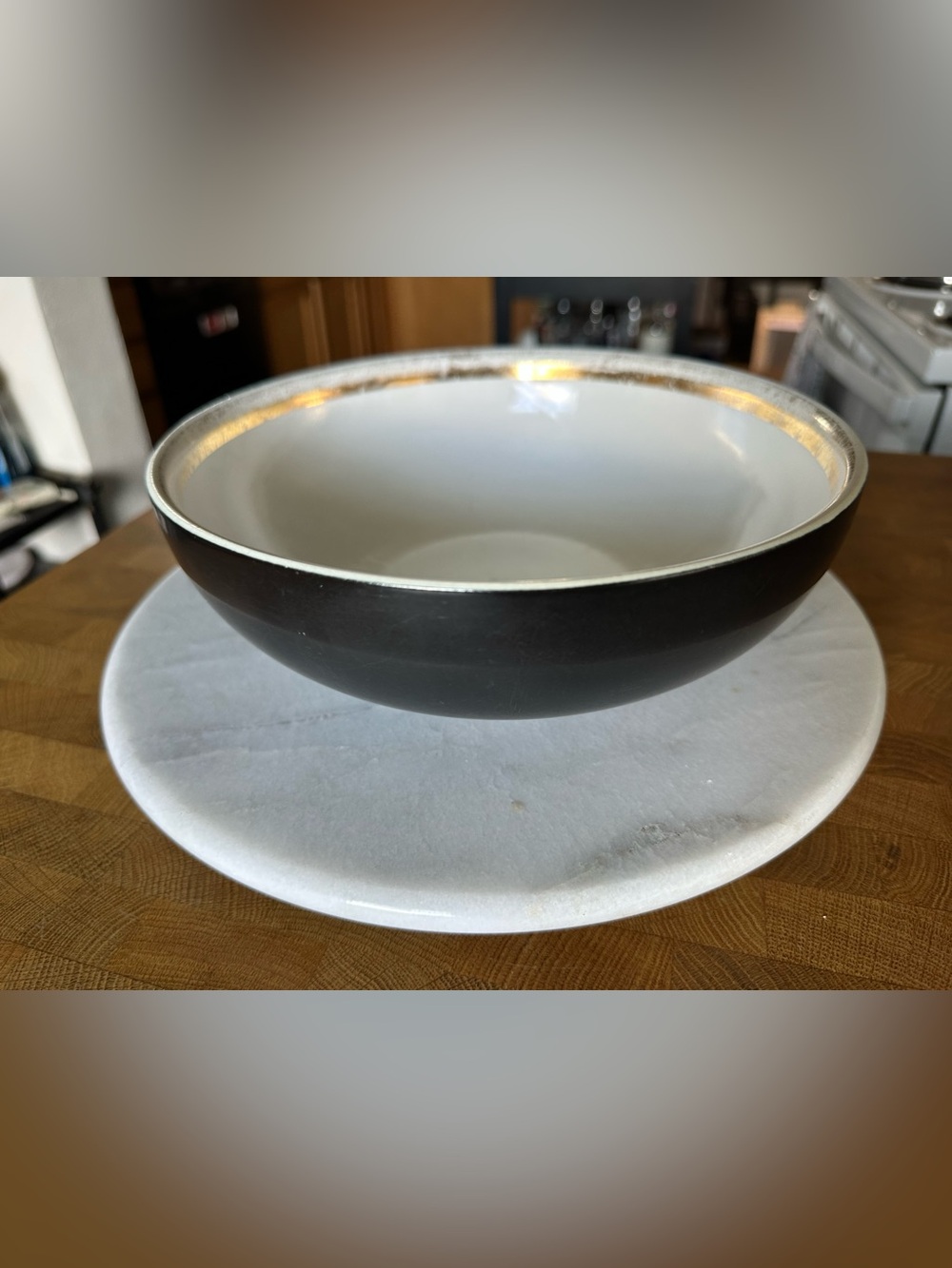 VTG. 1950's Halls Kitchenware Black&Gold Rimmed Bowl. Gold Label Line. MCM.Heavy